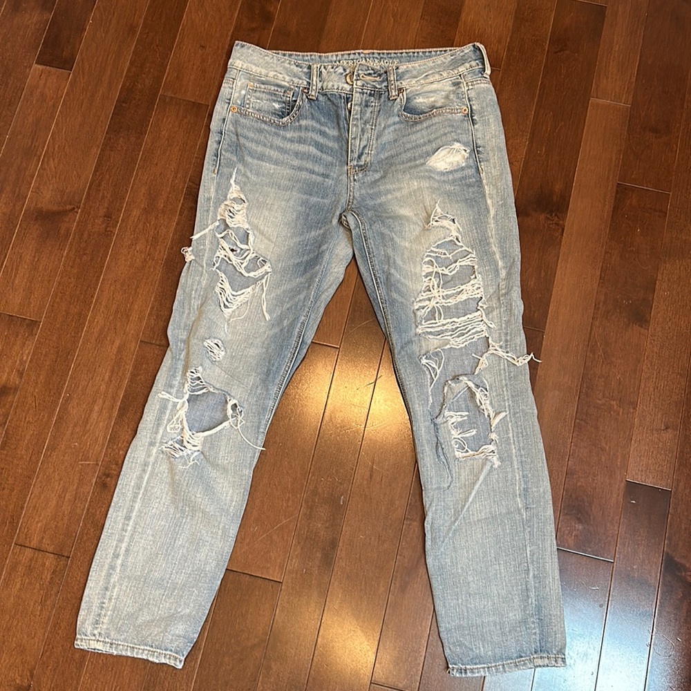 Womens AE Ripped Jeans
